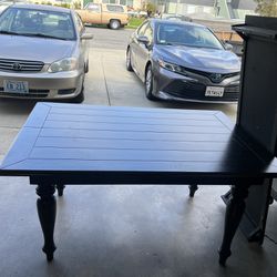 Dining Table w/ expandable arm