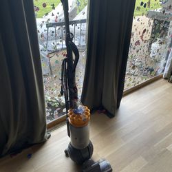 Dyson Multi Floor Vacuum 