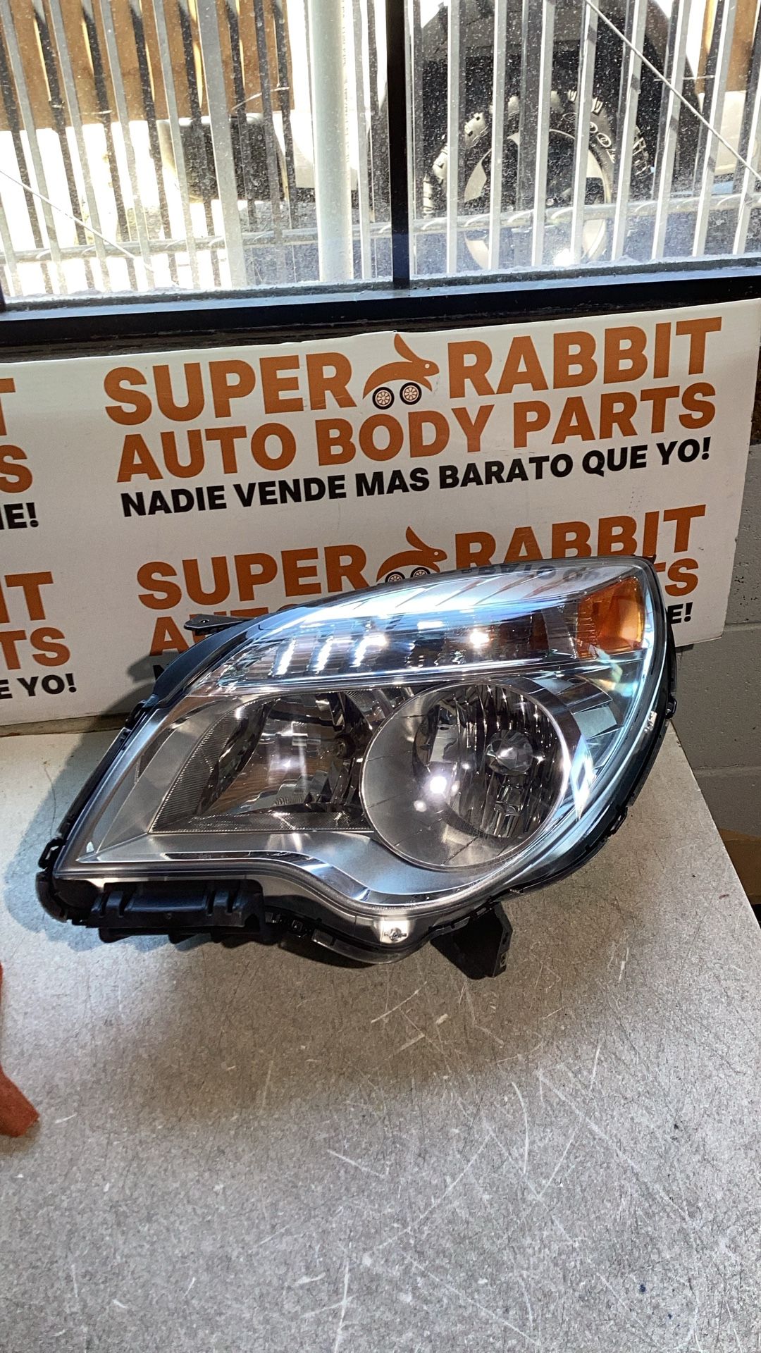 2010 Equinox Driver Headlight Halogen Original 2015