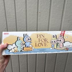 La Bubu Pin For Love Set
