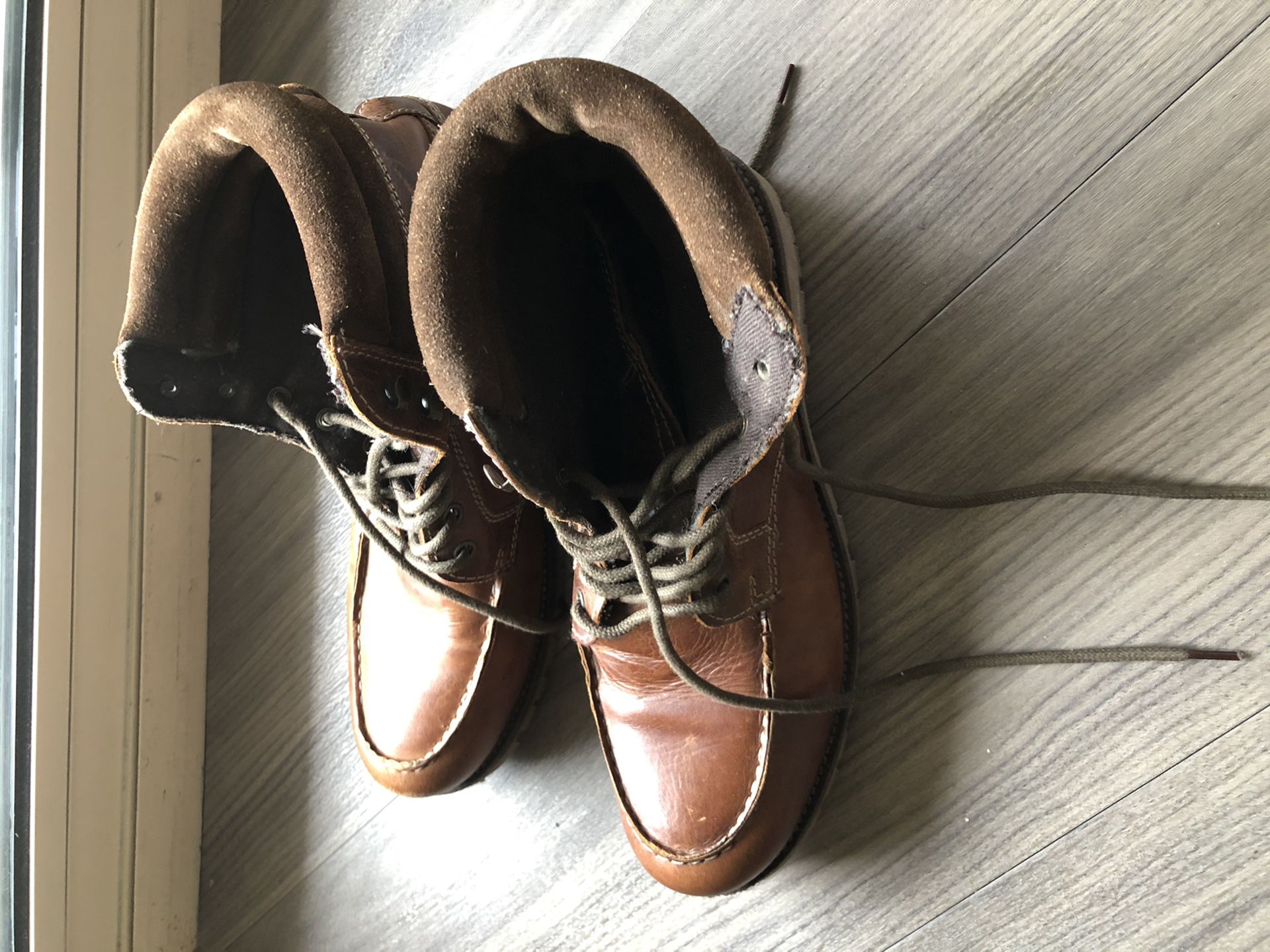 Leather boots (never worn) Size 9 1/2
