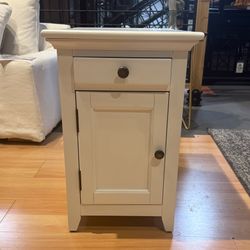 White Power Chair Side End Table - New Traditions 