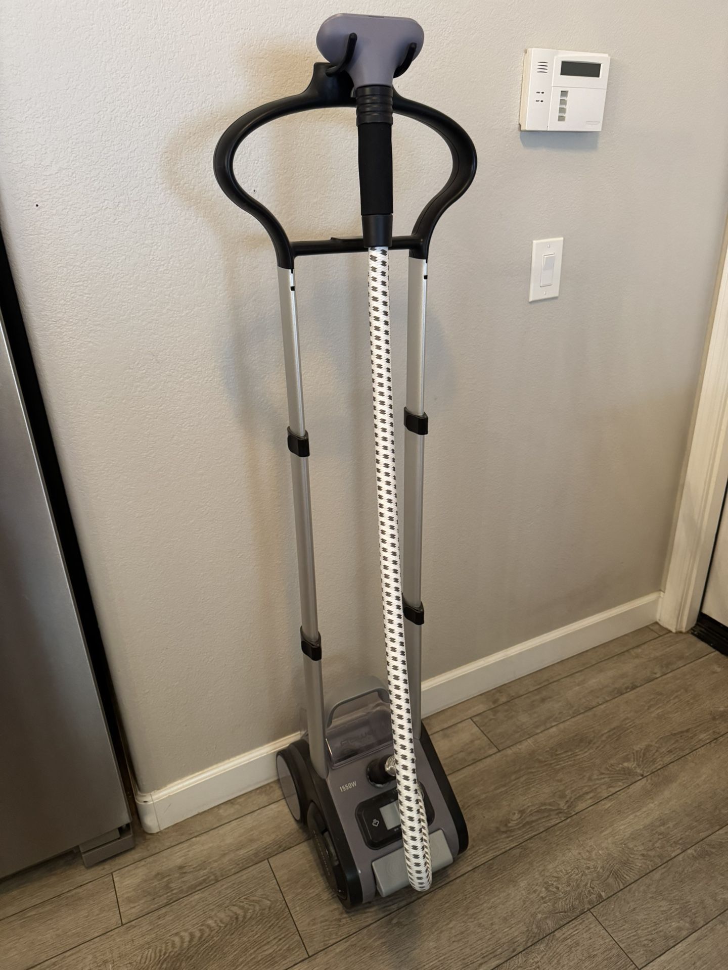 Rowenta Precision Valet 1550W Full Size Garment Steamer