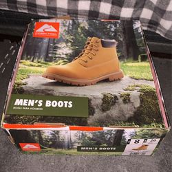 OZARK TRAIL MENS BOOTS size (8)