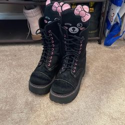 Dolls Kill Bear Combat Boots Black/pink Size 6