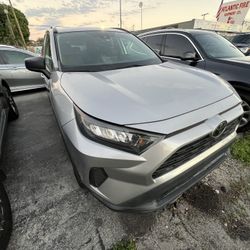 2021 Toyota RAV 4  Le