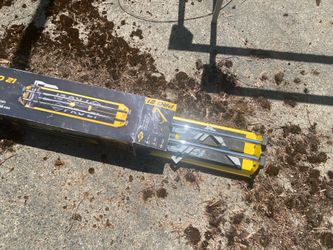 Tile cutter