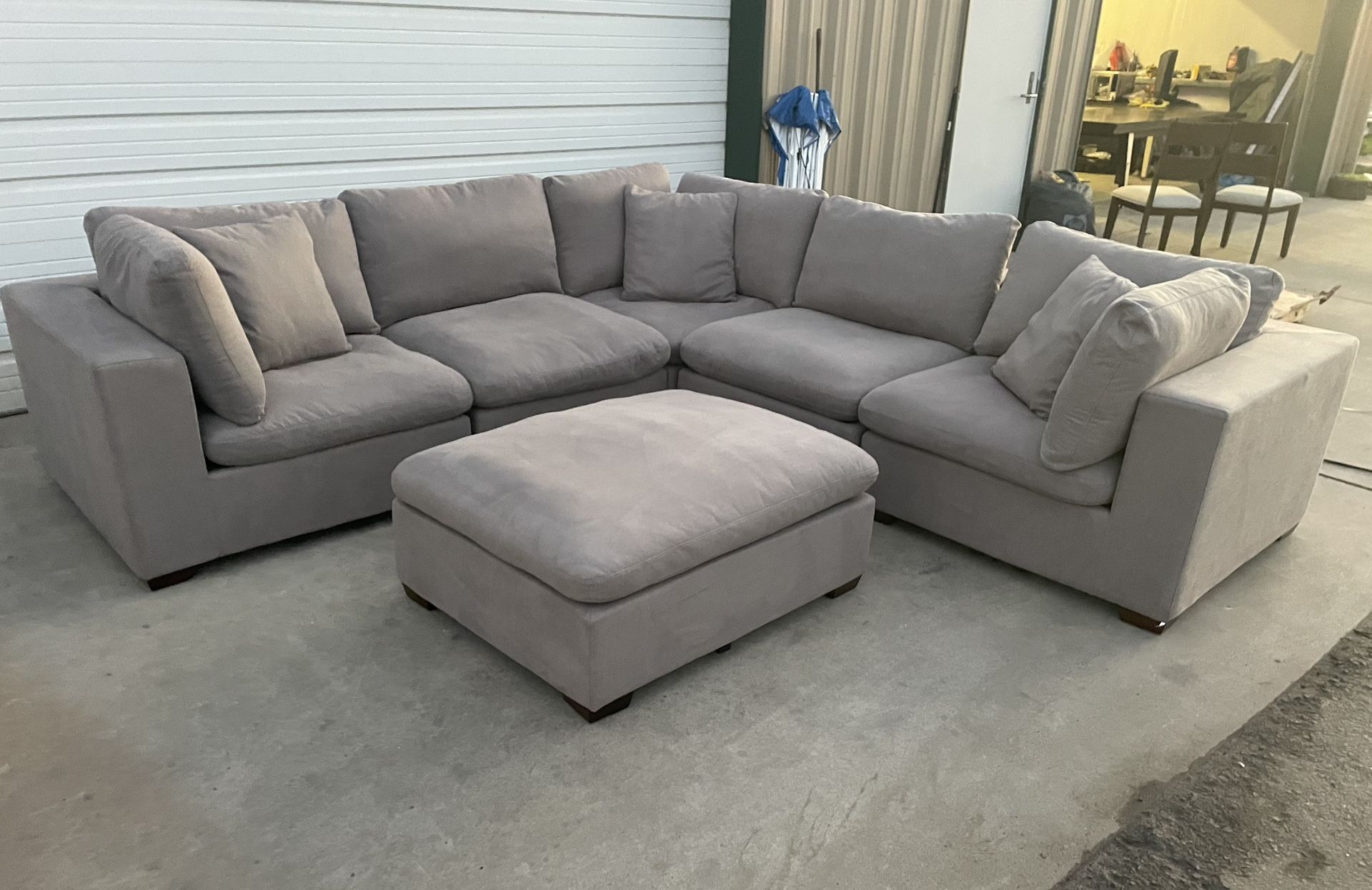 LOWELL 6 PIECE MODULAR SECTIONAL 