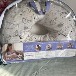 Boppy  Pillow 