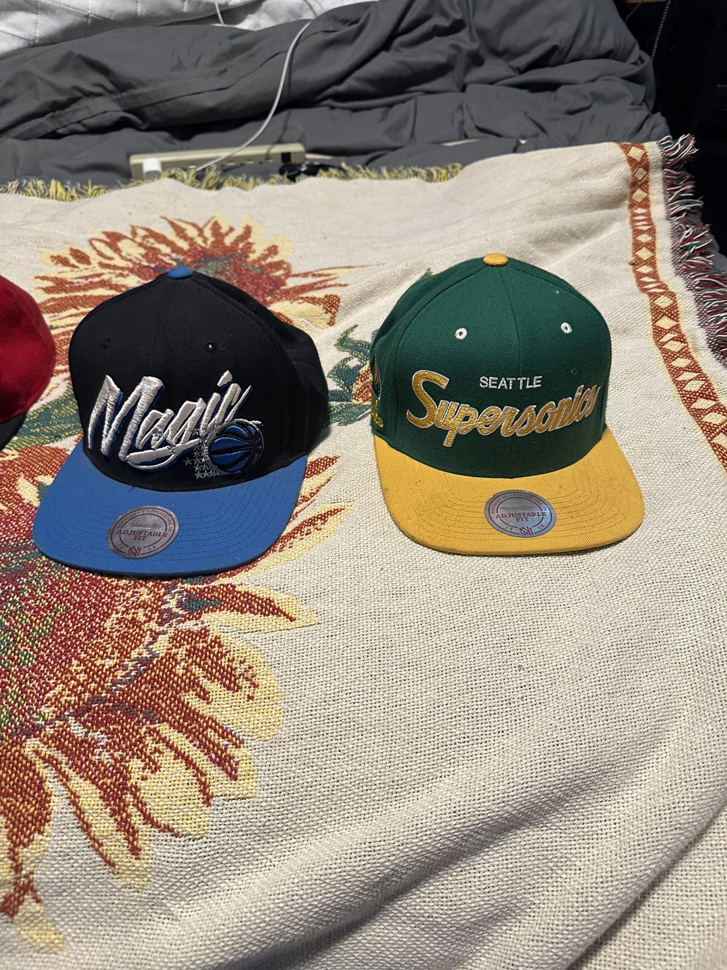 4 NBA Snapbacks