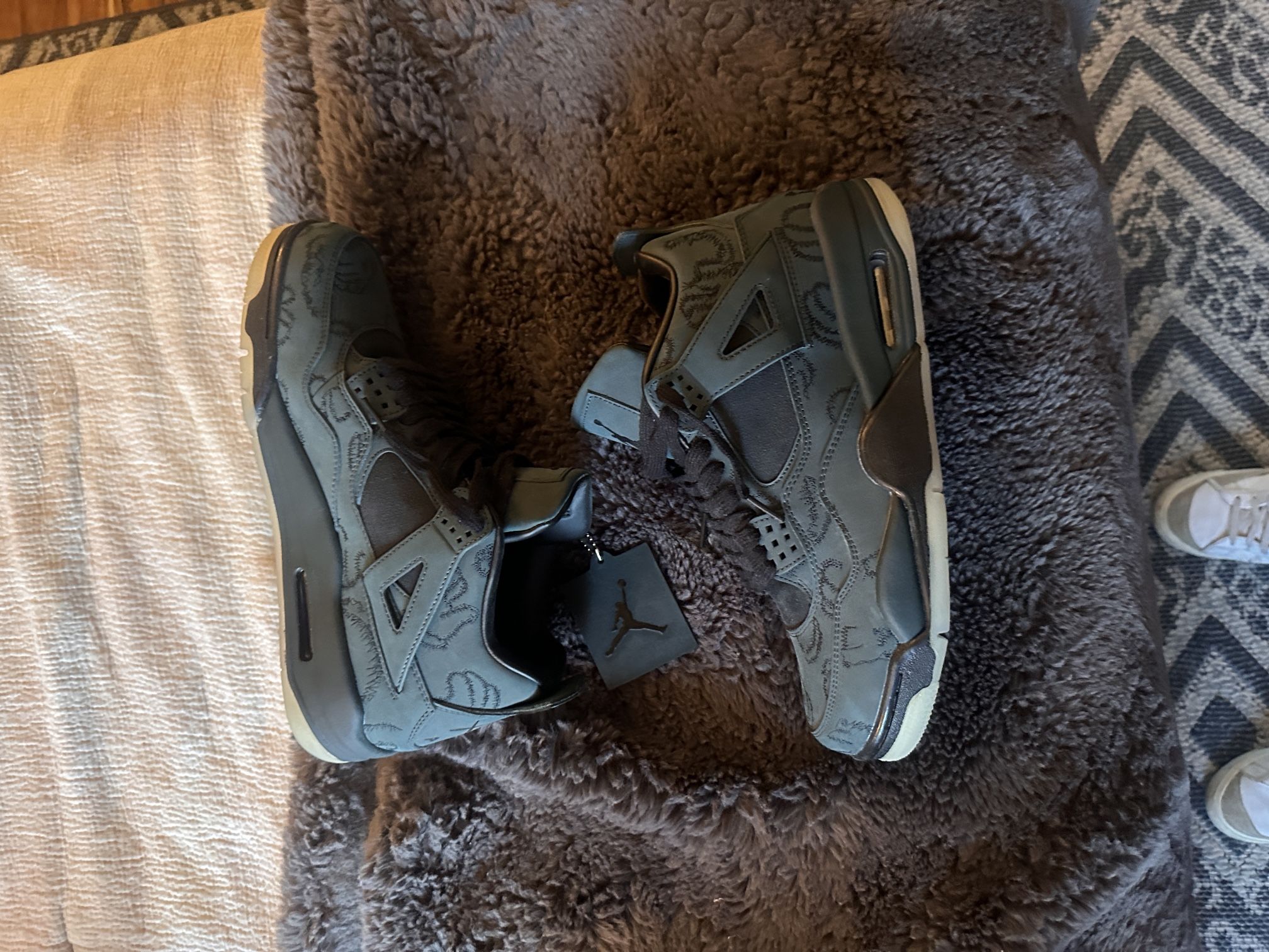 Jordan 4s