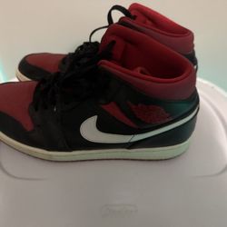 Jordan 1’s size 14!!