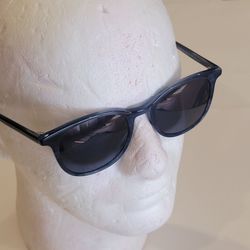 Warby Parker Durand 368 Polarized Sunglasses Striped Pacific Blue Grey 
50x20x145. Pre-owned, very good shape. No scratches. Please see photos 
for de