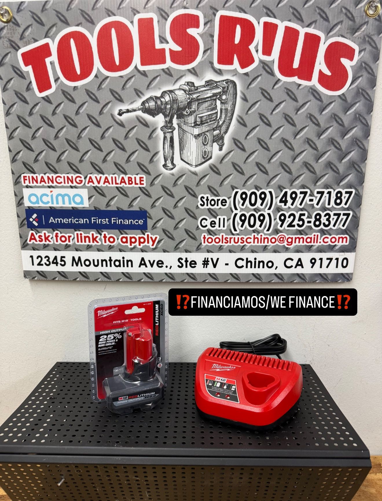 Milwaukee M12 12-Volt Lithium-Ion XC High Output 5.0 Ah Battery/Charger**(FINANCIAMOS/WE FINANCE)**