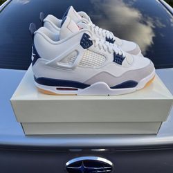 Jordan Retro 4 SB Navy