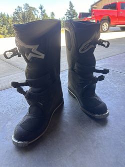 Moto Boots
