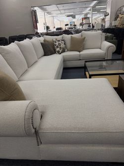 Seccionales Disponibles // in Stock Sectional