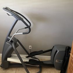 Precor Elliptical EFX 5.23