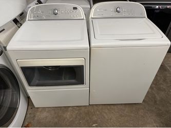 Whirlpool Washer and whirlpool electric dryer