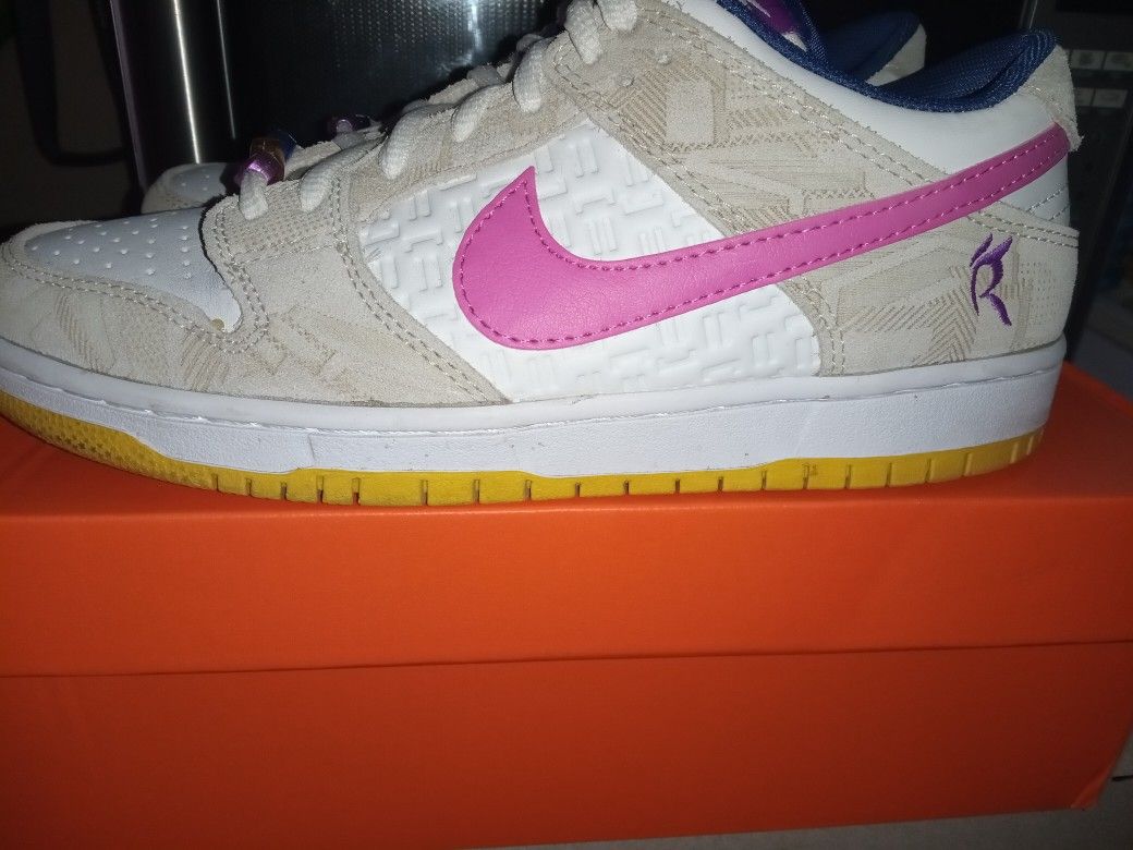 Nike