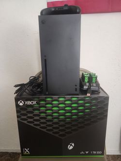 Xbox Series X 1TB Console with Accessories
