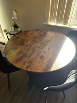 Round Dining Room Table with 3 Chairs