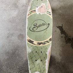 Satelite Skateboard w/ Wheels