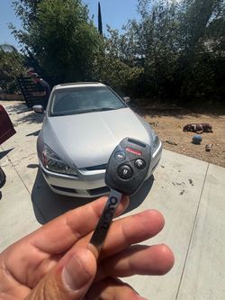 Llaves de autos / car keys and remotes