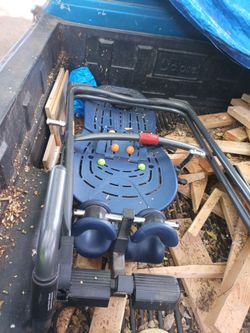 Teeter back cracker machine