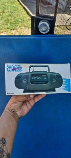 Dual speaker AM/FM Antique
