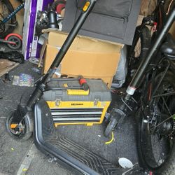 NIU ELECTRIC SCOOTER Kqi3 Pro