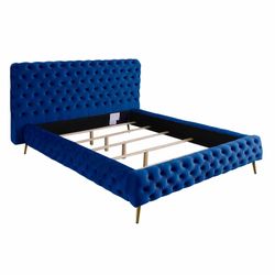 Tufted  Platform Queen Bed  Frame
