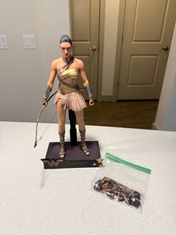 Hot Toys Wonder Woman Training Armor
