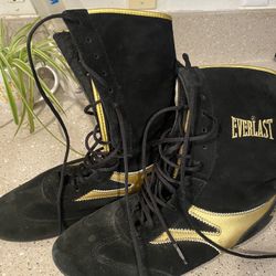 Wrestling Shoes 16$/23$( On Boot Style)