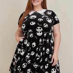 Torrid plus size Disney The Nightmare Before Christmas velvet collared dress