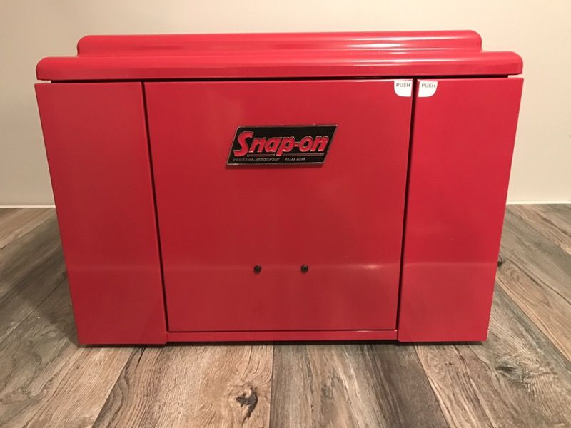 Snap-On Vintage Style Microwave