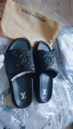 Men's slides.. Size 9, 9.5,10