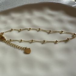 Women's Bracelet Size 7", 14k Gold.