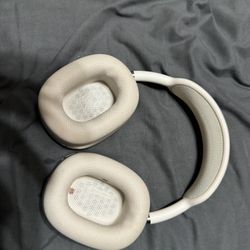 AirPod max(USB C)(has apple care plus)