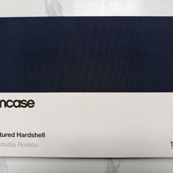 Incase Textured Hardshell with Woolenex for MacBook Air 13"