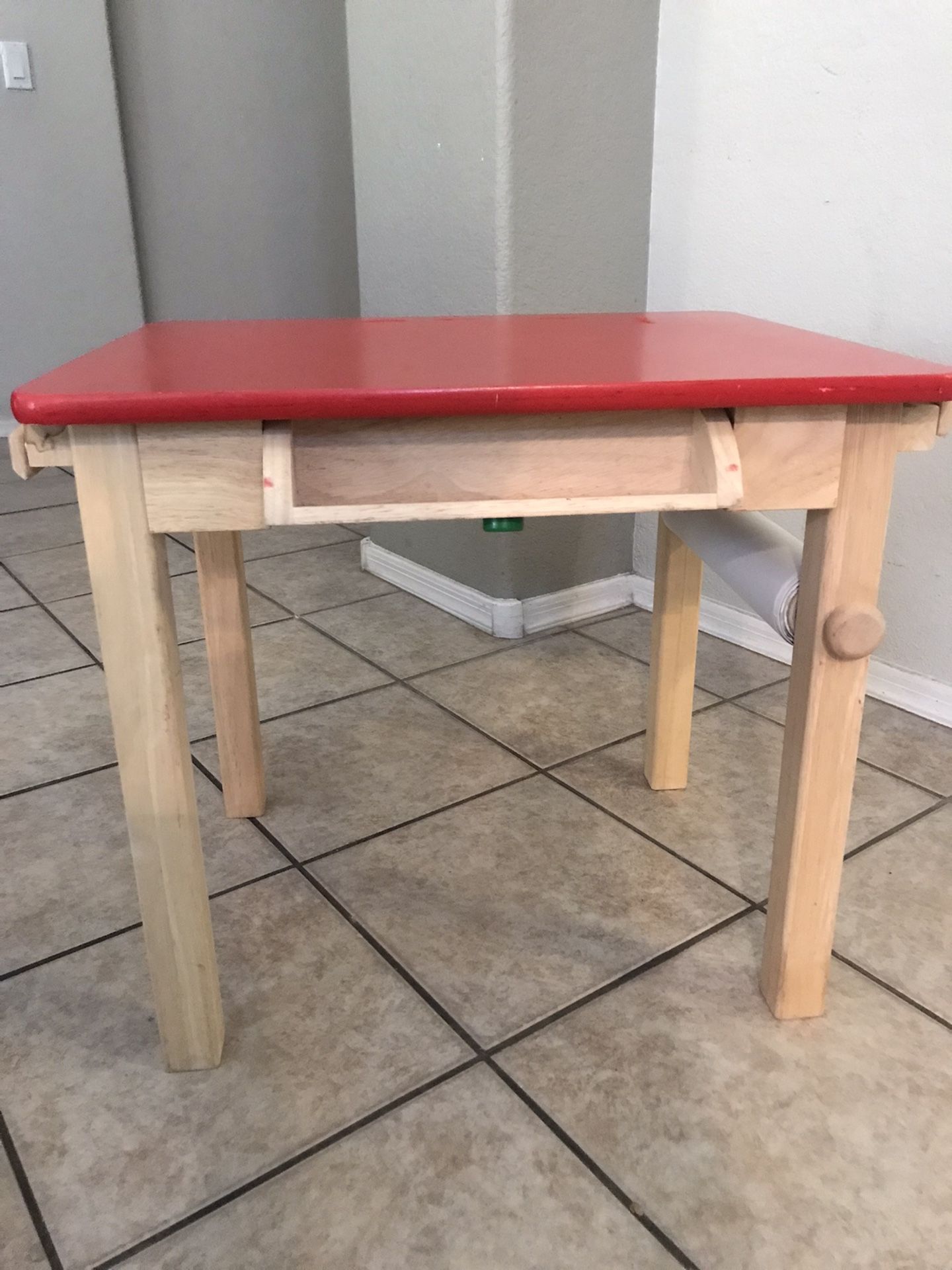 GUIDECRAFT CHILDRENS ACTIVITY DESK WITH PAPER ROLL SOLID WOOD