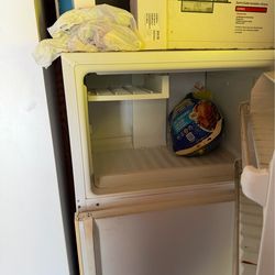 Refrigerator freezer