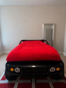 Little Tikes Speed Unlimited Twin Race Car Bed