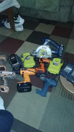 4 compact drills,1 torque,3 charger packs,1 fish tape,1 cordless saw