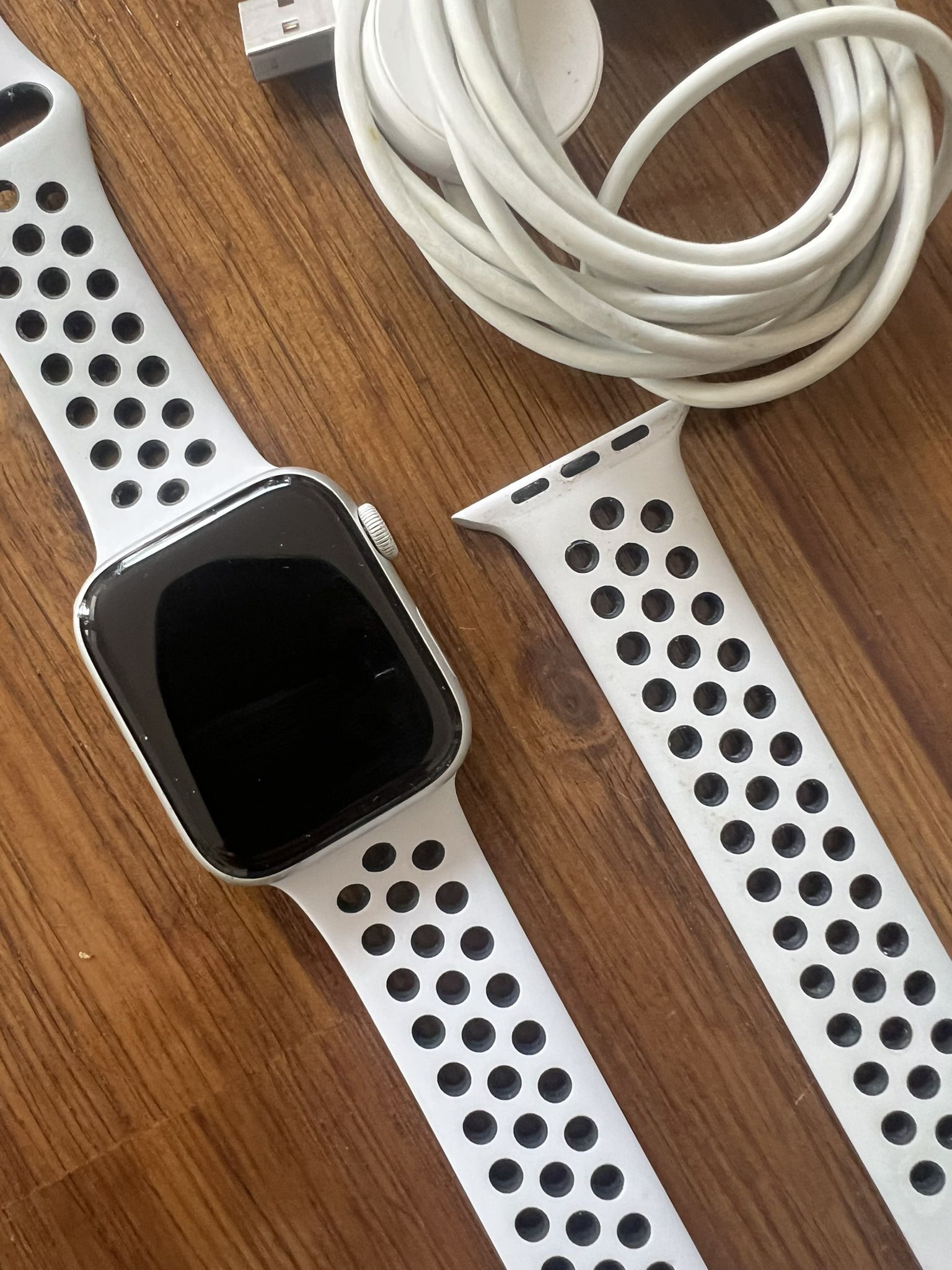 Apple watch 4 + LTE Cellular