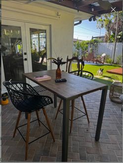 Dining set in door for small apartment