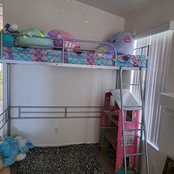 Bunk Bed Like NEW