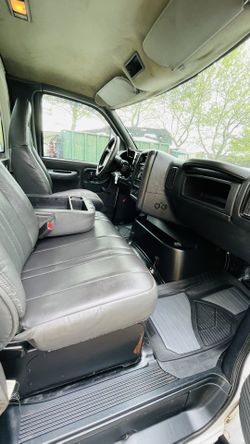 Chevy C6500 C7 Caterpillar