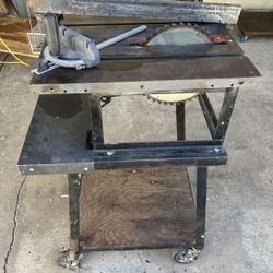 Table Saw with Cart and Castors