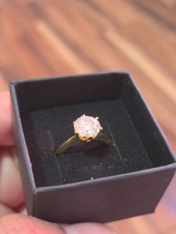 VVS1 Moissanite Engagement/ Promise ring 2.0 Carat